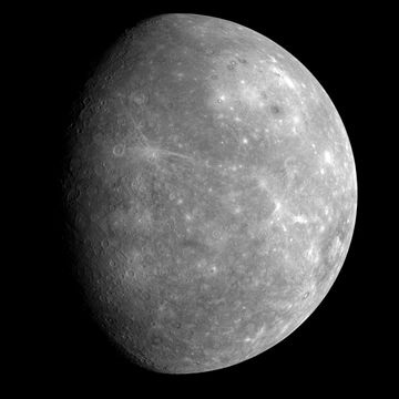 nasa's messenger spacecraft captures mercury