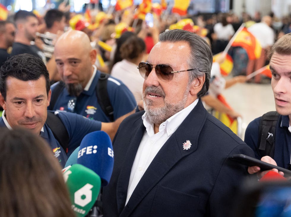 spain's paralympic team for paris 2024 arrives in spain