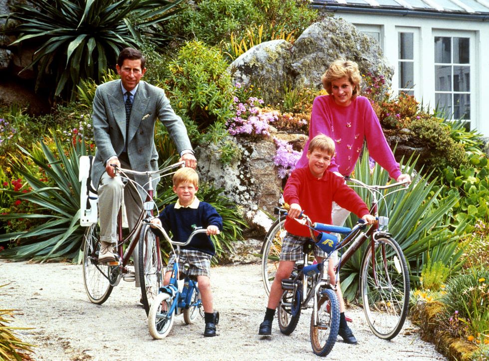 royalty   prince of wales and family    tresco, scilly isles