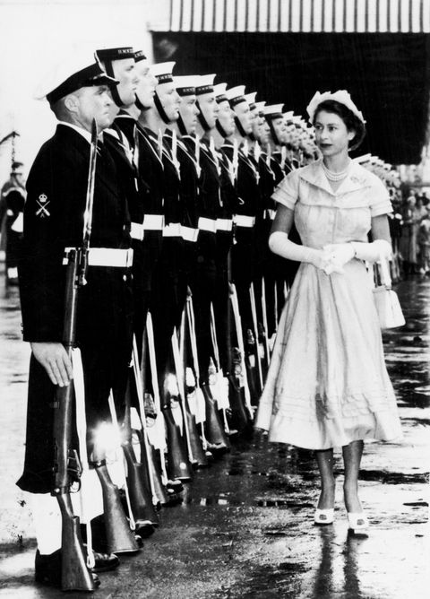 The Queen inspects a Naval guard of honour at Auckland , New Zealand. 28th December 1953.