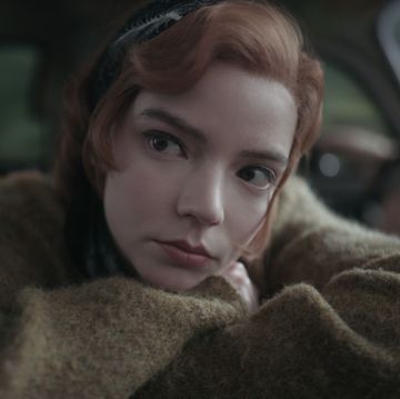 the queen's gambit l to r anya taylor joy as beth harmon in episode 106 of the queen's gambit cr courtesy of netflix © 2020