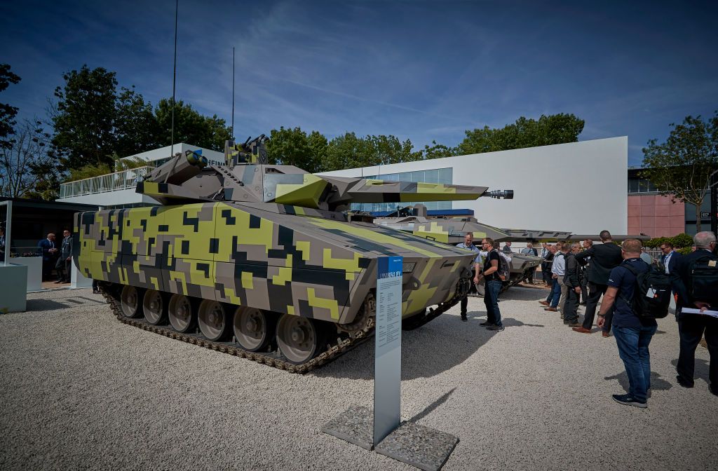 This Massive Gun Toting Armored Beast Could Replace The Army's Bradley  Fighting Vehicles