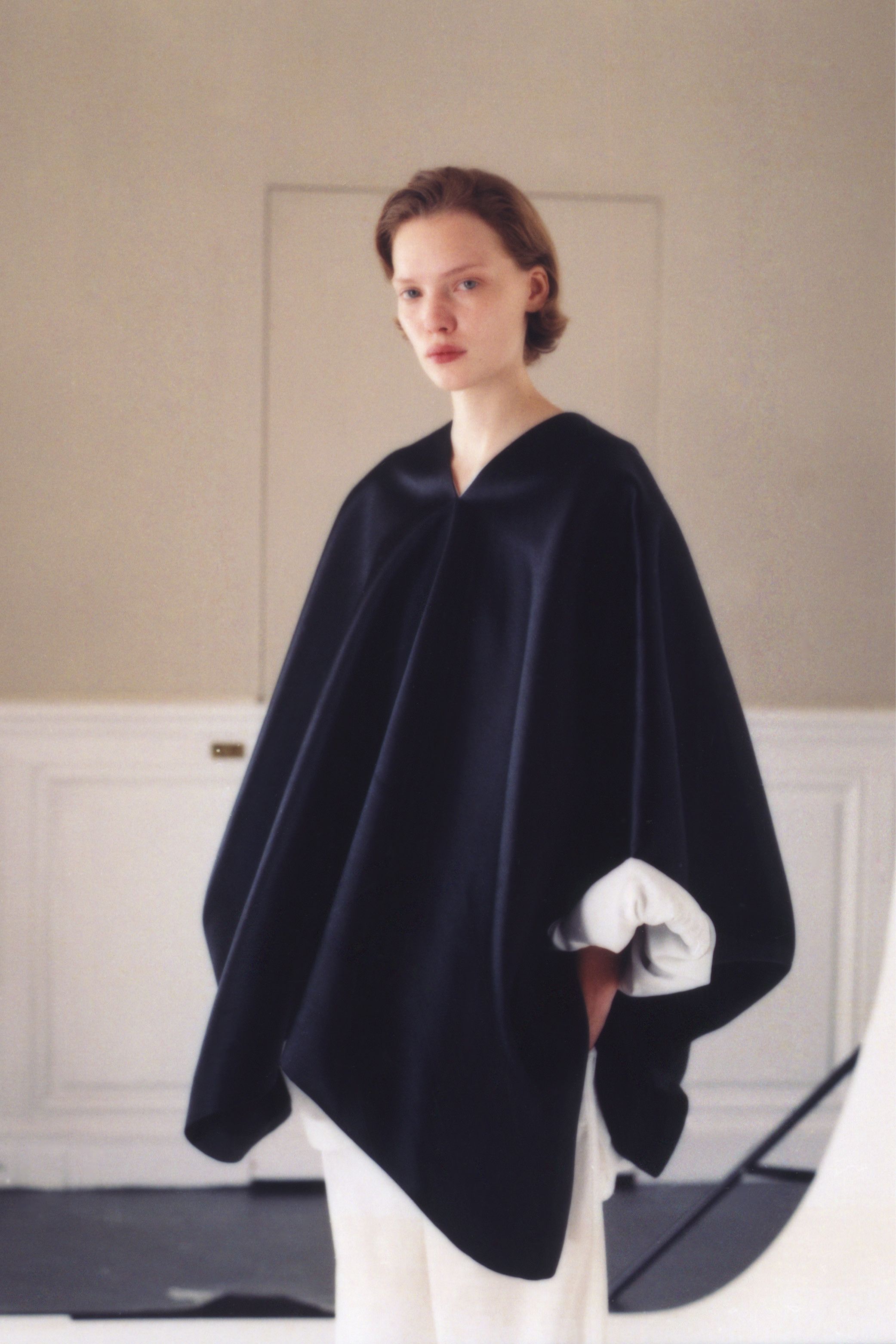 【The Row】ザ ロウ 2025ss バーモンド ブレザー ブラウン Men's and Women's Spring 2025 Collection | The Row