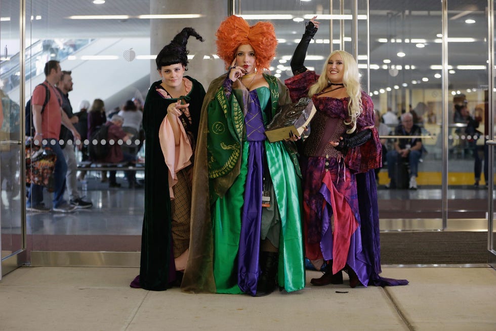 trio dressed as sanderson sisters from hocus pocus