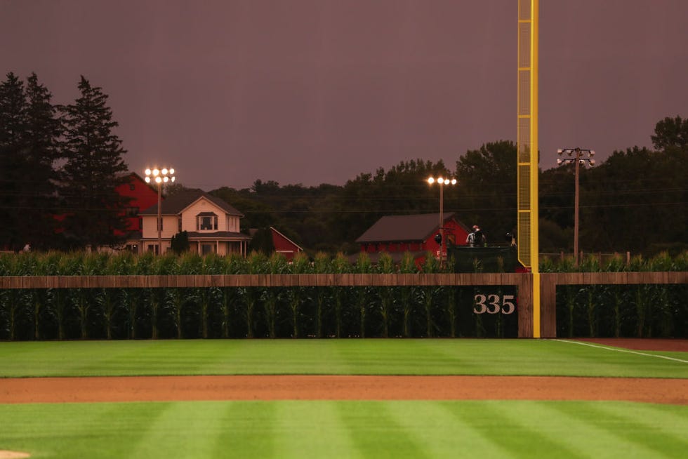 Photo: MLB Yankees and White Sox Field of Dreams Game - FOD2021081205 