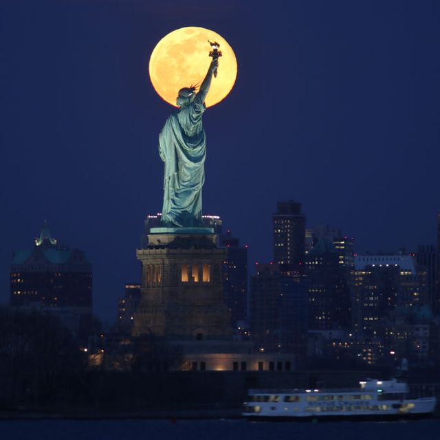 Super Worm Moon Rises in New York City