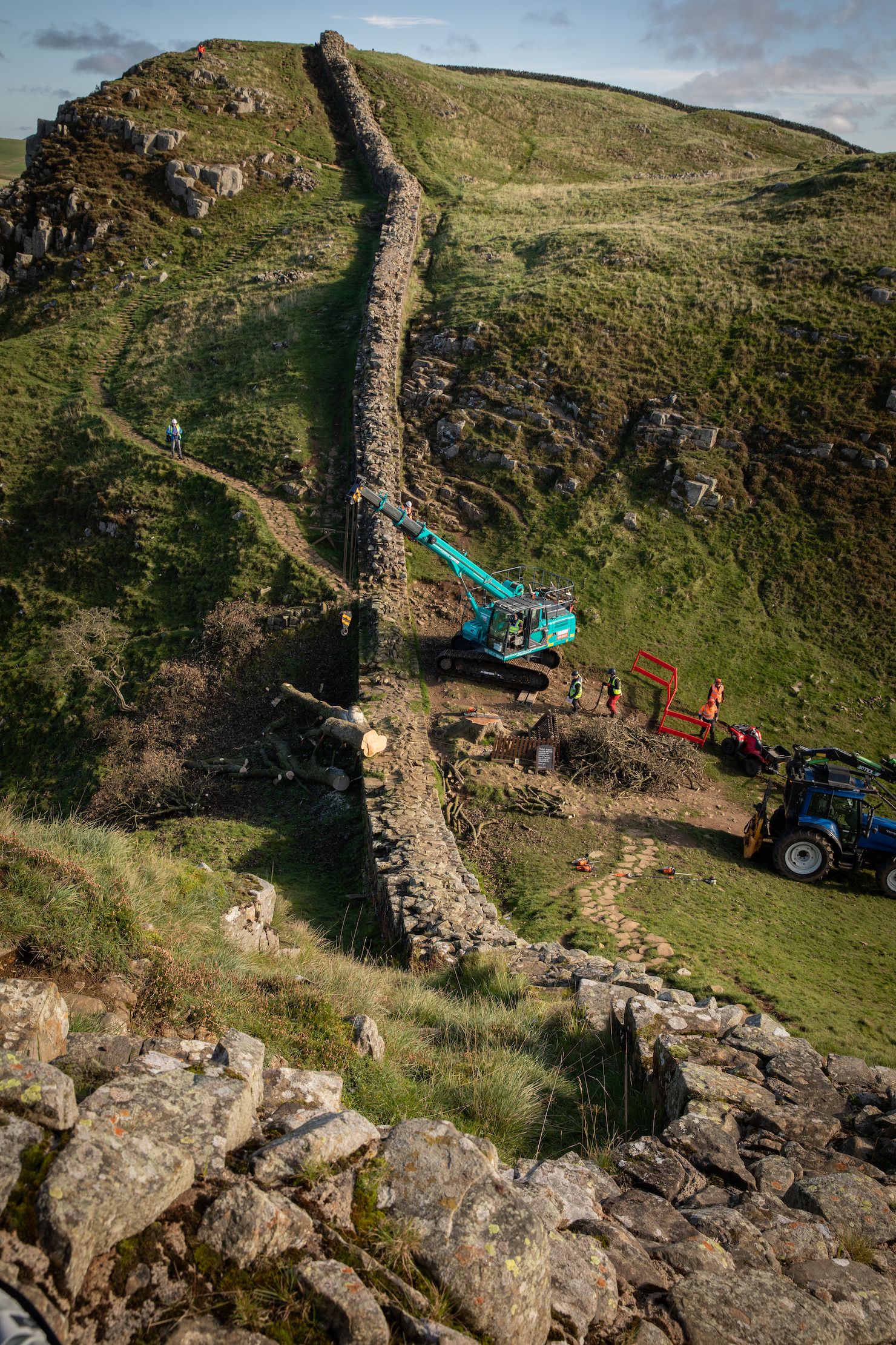 the-sycamore-gap-tree-at-hadrian-s-wall-is-moved-by-crane-on-12-october-2023-c-national-trust-bec-hughes-7-65705997e8512.jpeg