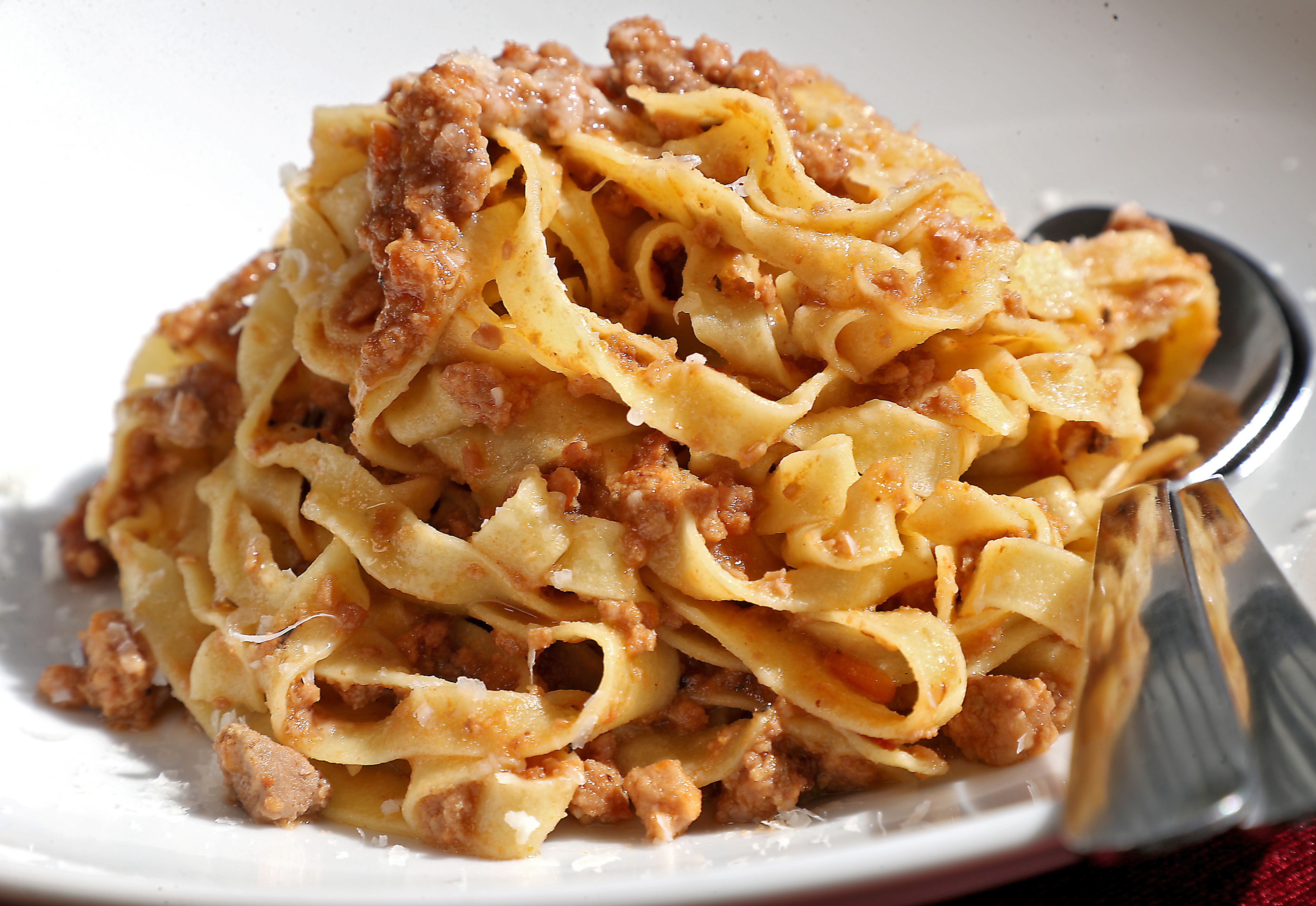 Tagliatelle al Ragout Bolognese. 15,90€ - Picture of Tentazioni