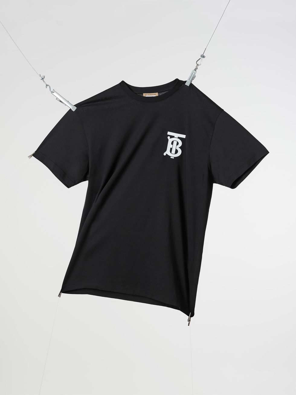 T-shirt, White, Clothing, Black, Sleeve, Product, Top, Active shirt, Font, Logo, 