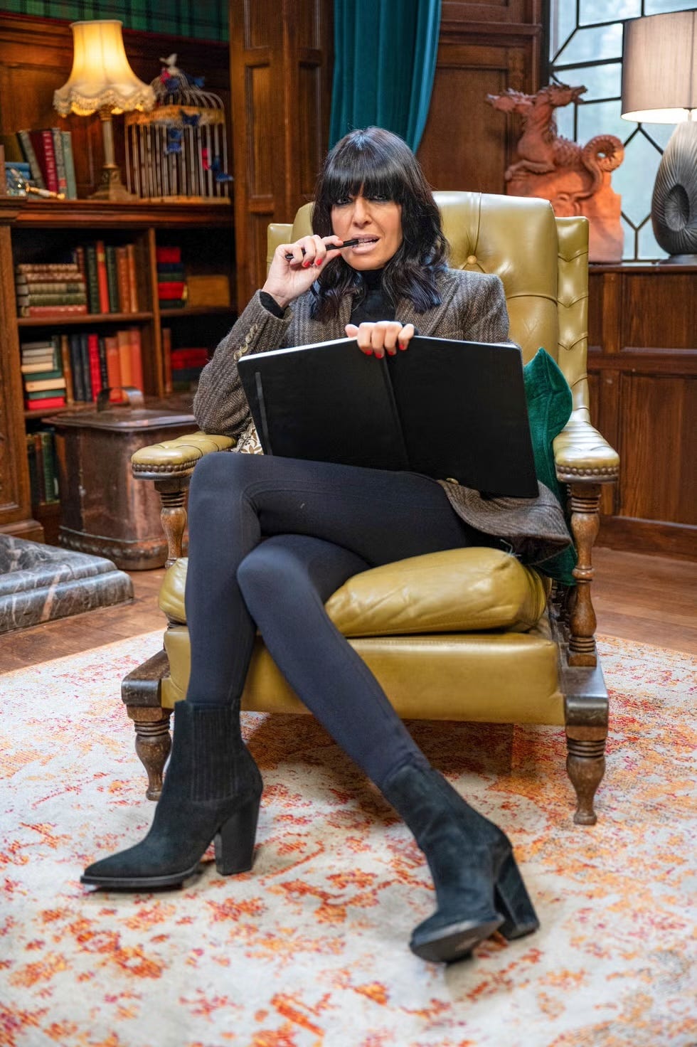 claudia winkleman traitors wardrobe