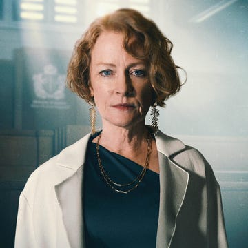 dione sinclair (claire skinner) dione sinclair (claire skinner)