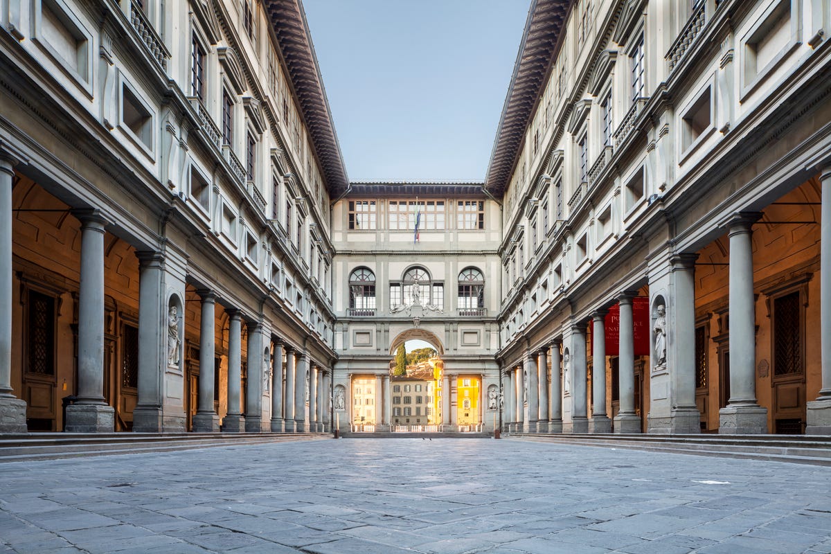 I bordi delle porte agli Uffizi - Dizy Foto