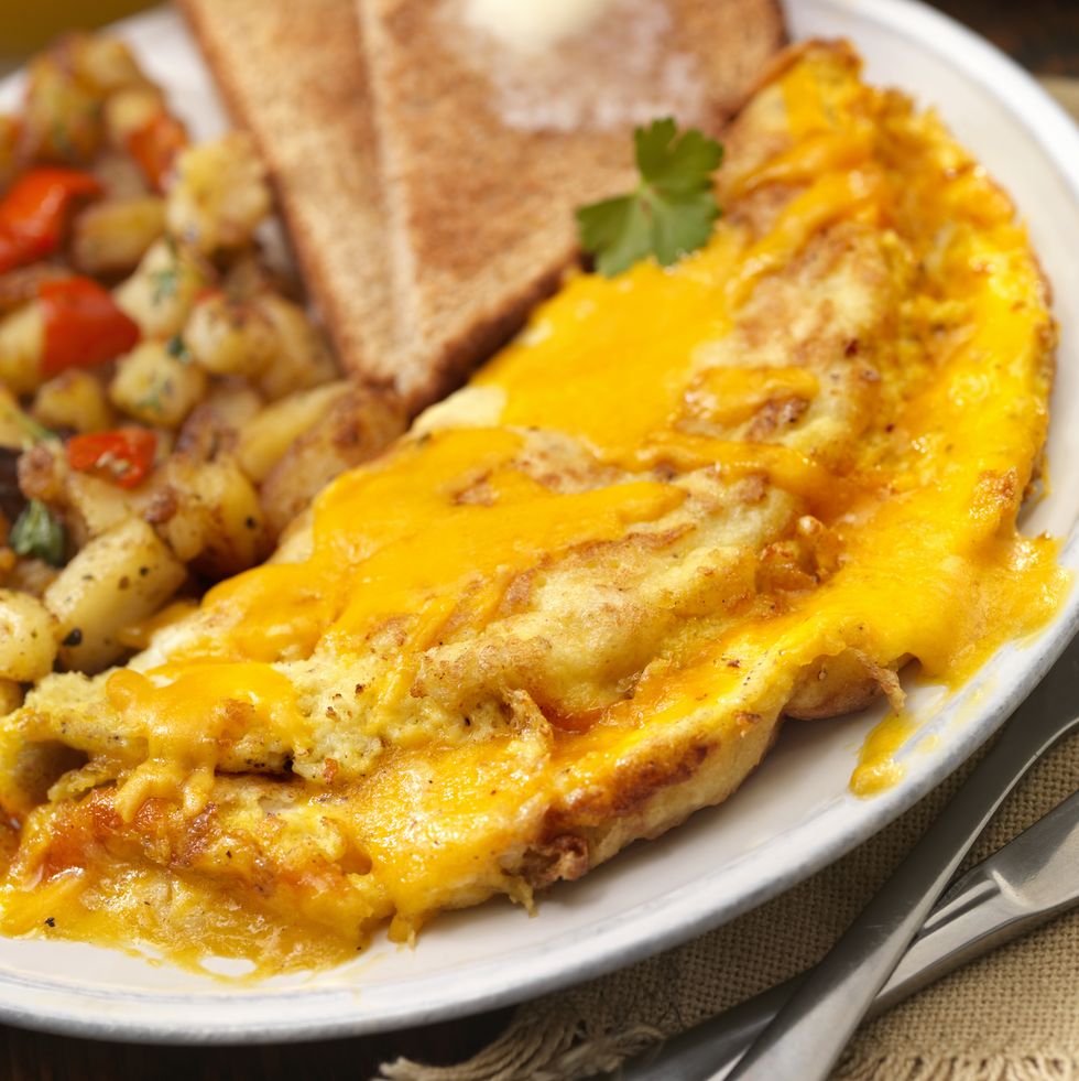 the ultimate cheddar cheese omelette