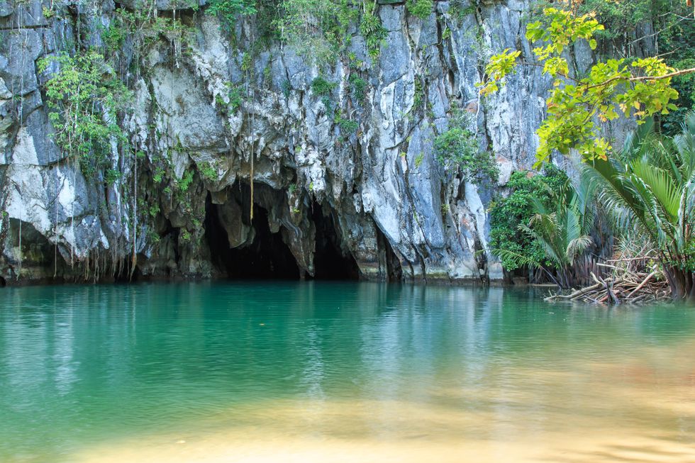 Seven natural wonders of the world: Puerto Princesa Subterranean River 