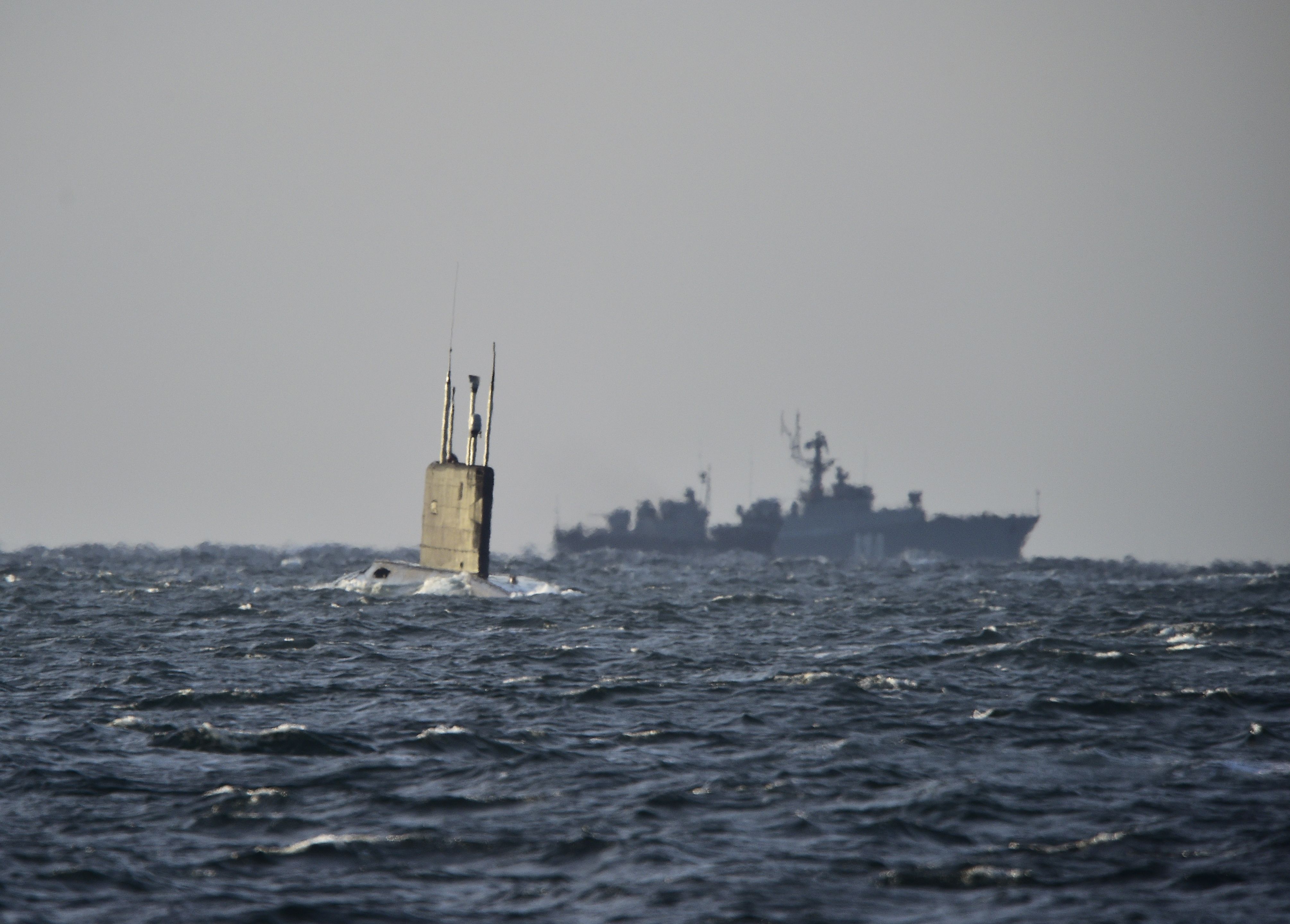 A Fire Engulfs Top Secret Russian Submarine, Killing 14 Sailors