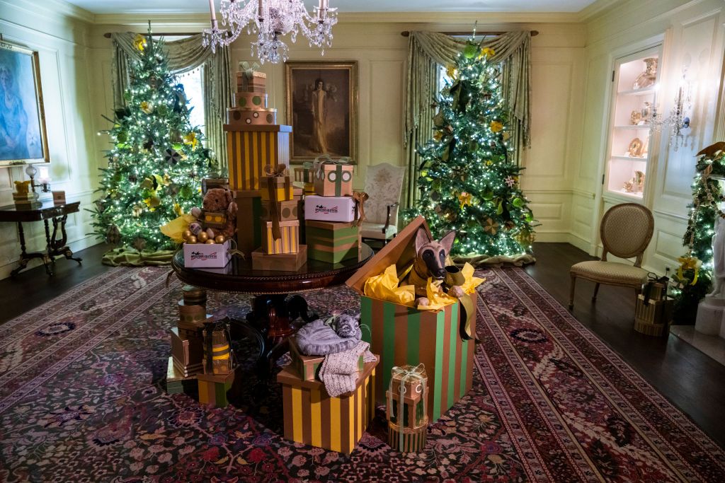 The White House's 2022 Christmas Decorations Are Here