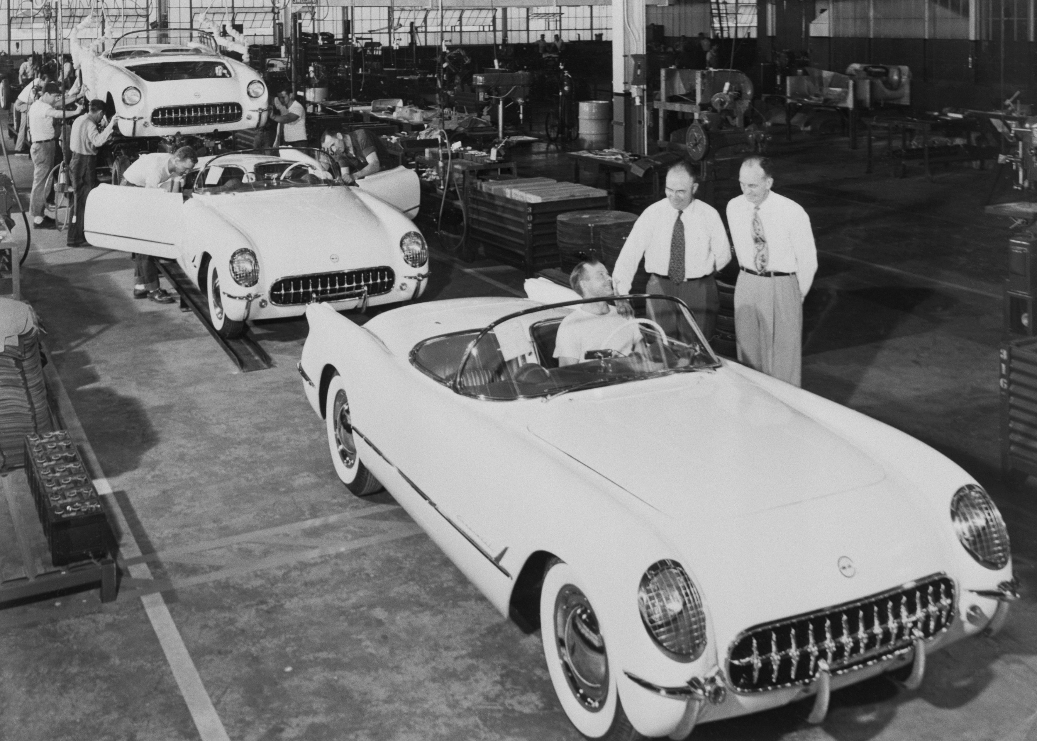 the-very-first-corvettes-roll-off-the-assembly-line-at-the-news-photo-1579110146.jpg