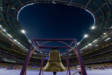 de bel die langs de olympische atletiekbaan stond