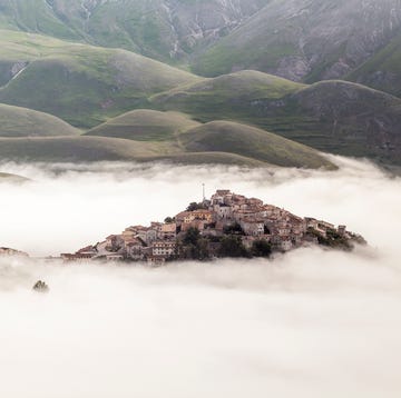 the village of castelluccio on the piano grande