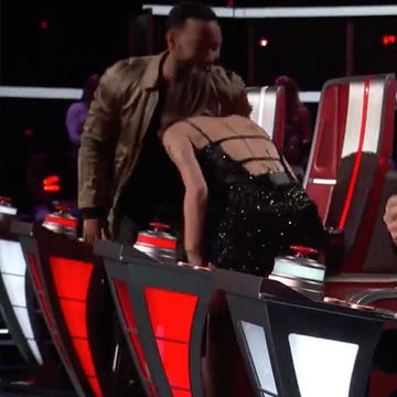 see ariana grande and john legend walked off 'the voice' after fight broke out