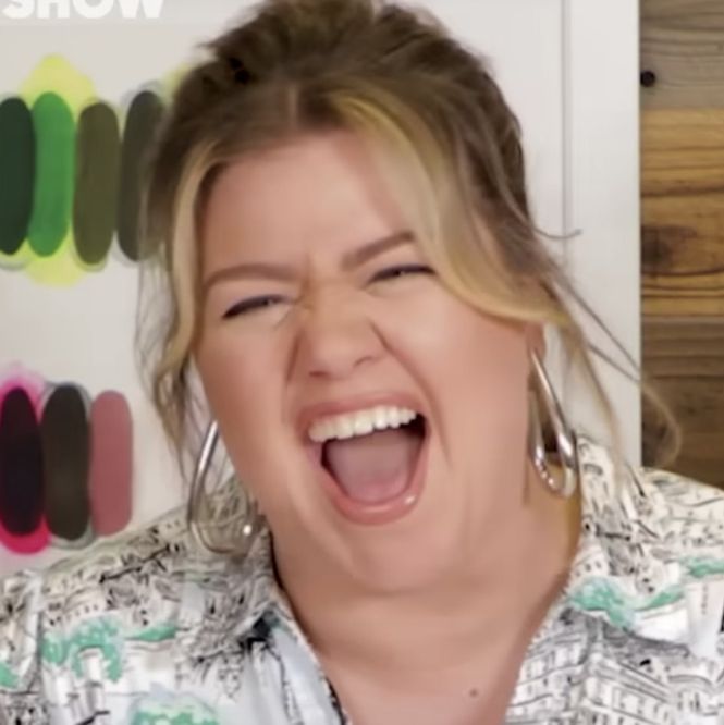 The Voice' Fans Are Losing It After Kelly Clarkson Made Fun of Blake  Shelton in Hilarious Instagram