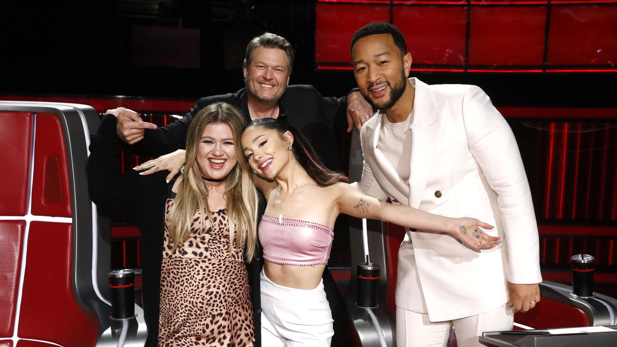 preview for Ariana Grande TEASES Her FUTURE On The Voice?!