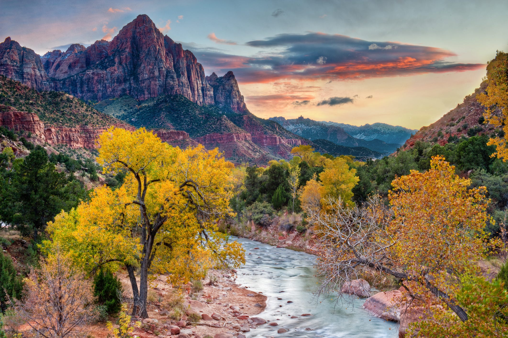 9 Great National Parks for Fall Hiking