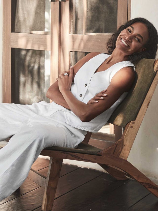 Exactly What to Wear Under White Linens in the Summer