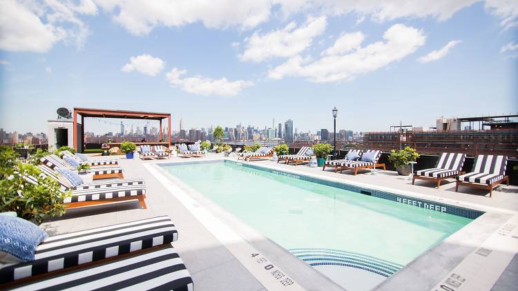Property, Swimming pool, Building, Real estate, Resort, Condominium, House, Residential area, Architecture, Home, 