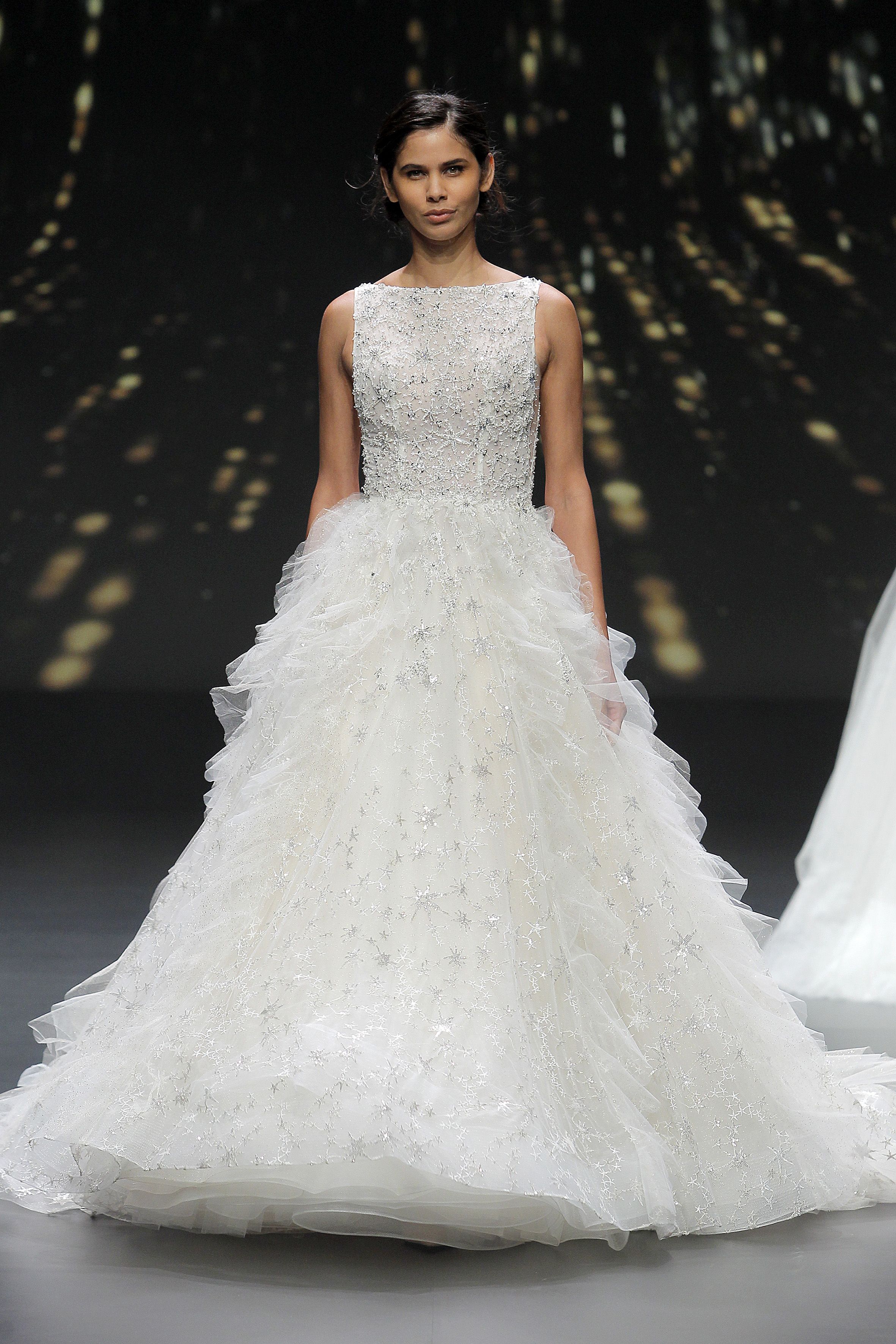 ジ・アトリエ 2021FALLコレクション|ELLE mariage [エル ジ・アトリエ 2021FALLコレクション|ELLE mariage [エル
