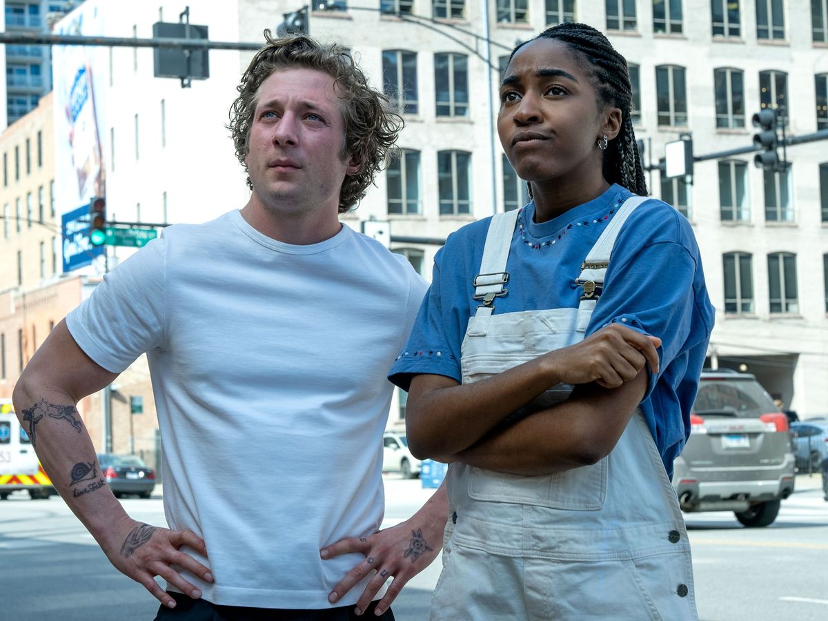 Yes, Chef!!! The Bear's Jeremy Allen White Looking HAWT For Calvin