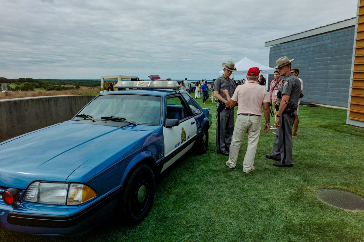 Photos The New and Vintage Cars of The Bridge, The Hamptons' Most