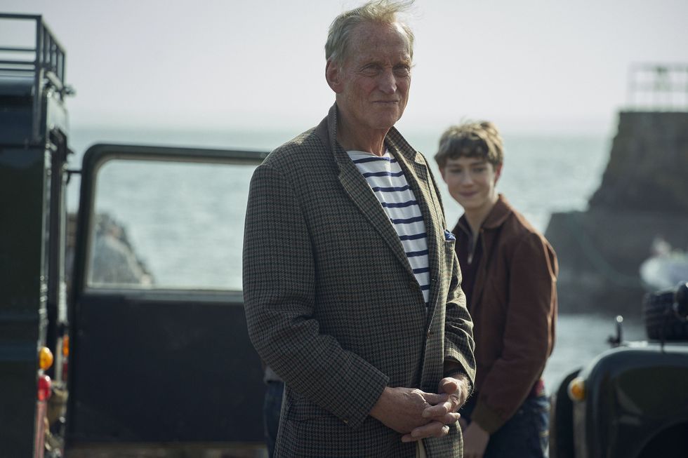 the crown s4 picture shows mountbatten charles dance filming location keiss harbour