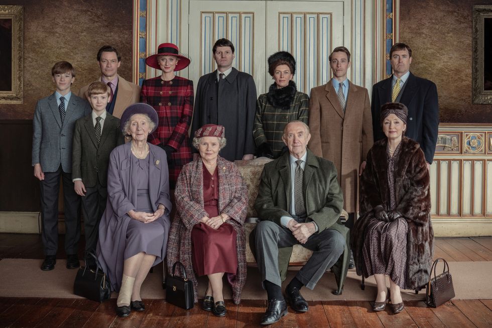 the cast of season 5 of the crown