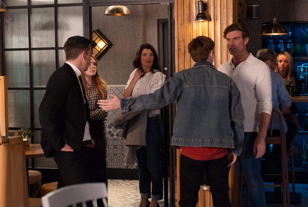 EMBARGOED UNTIL 22/07/2025 00:01 Theo Silverton, Danielle Silverton, Todd Grimshaw, Coronation Street theo silverton, danielle silverton, todd grimshaw, coronation street