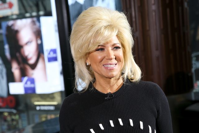 how to get a reading with long island medium theresa caputo