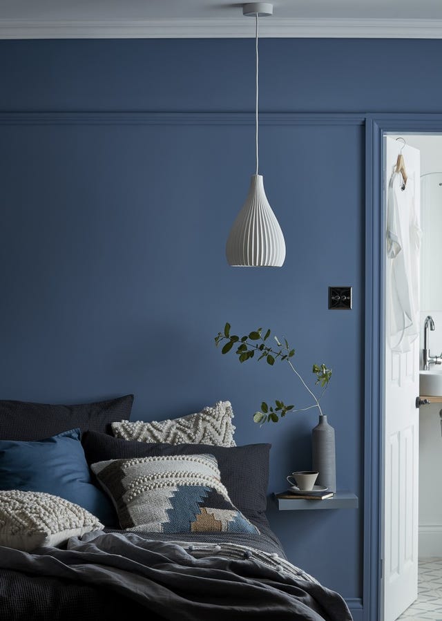 Blue, Room, White, Furniture, Bedroom, Interior design, Wall, Bed, Lighting, Light fixture, 