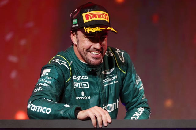 Fernando Alonso To Stay With Aston Martin Through 2026 Season