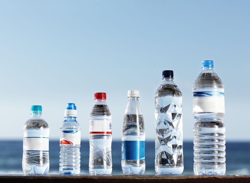 運動中に飲むべき水の量は？