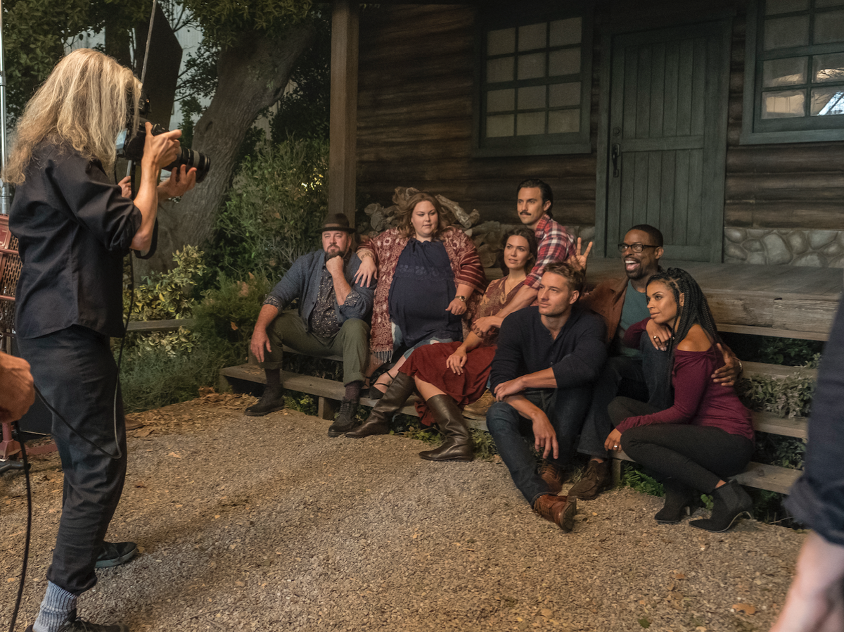 'This Is Us' Cast Come Together for Rare, Multigenerational Photo