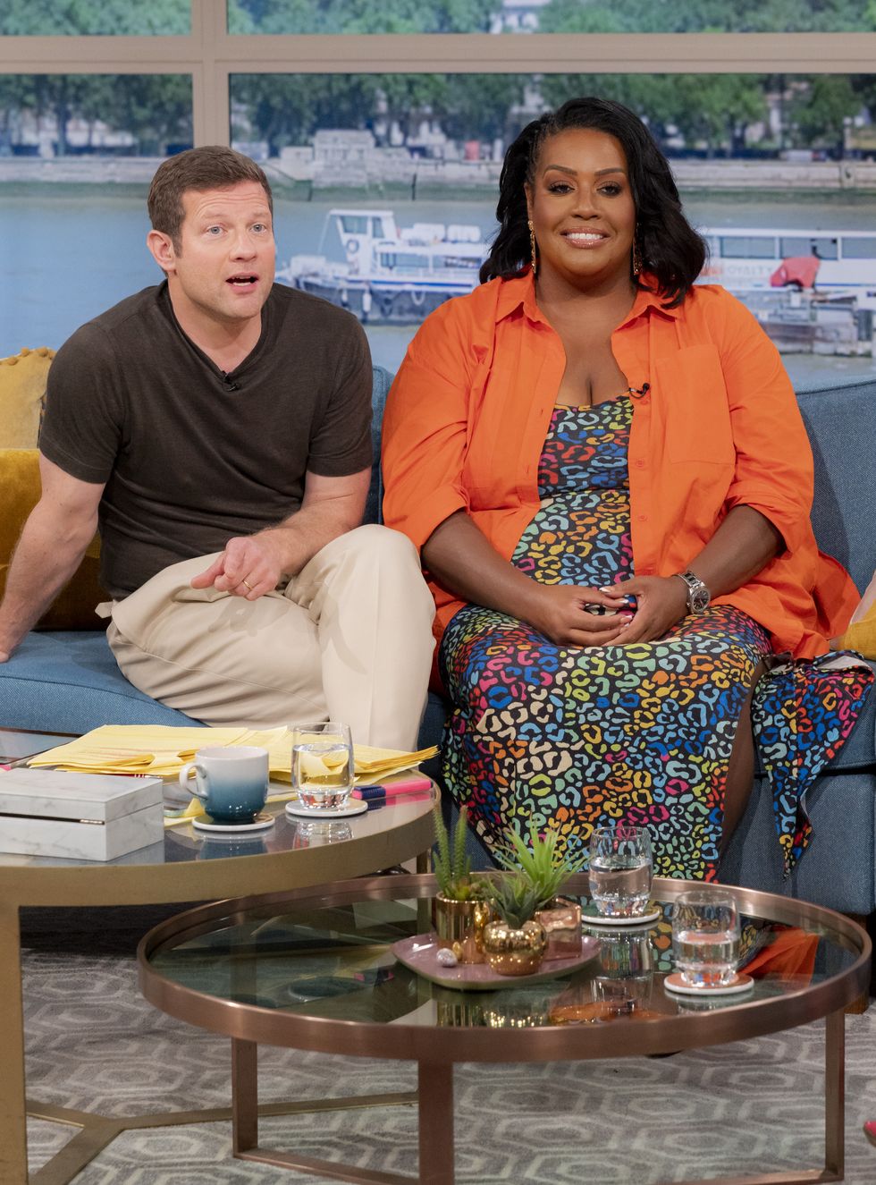this morning's dermot o'leary and alison hammond sitting next to each other on a sofa on set