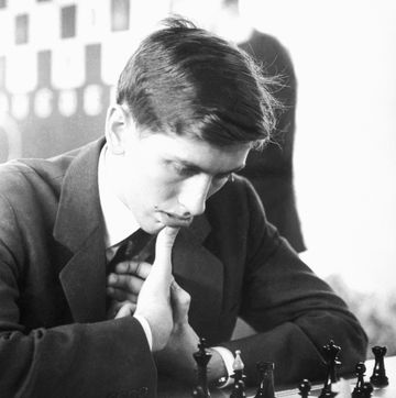 bobby fischer contemplating chess move