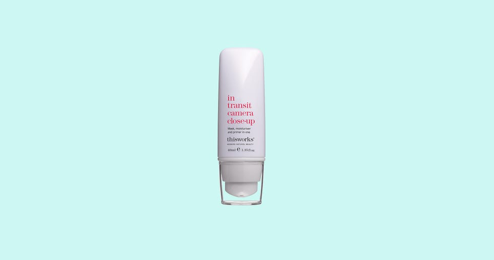 Redness reducing primers