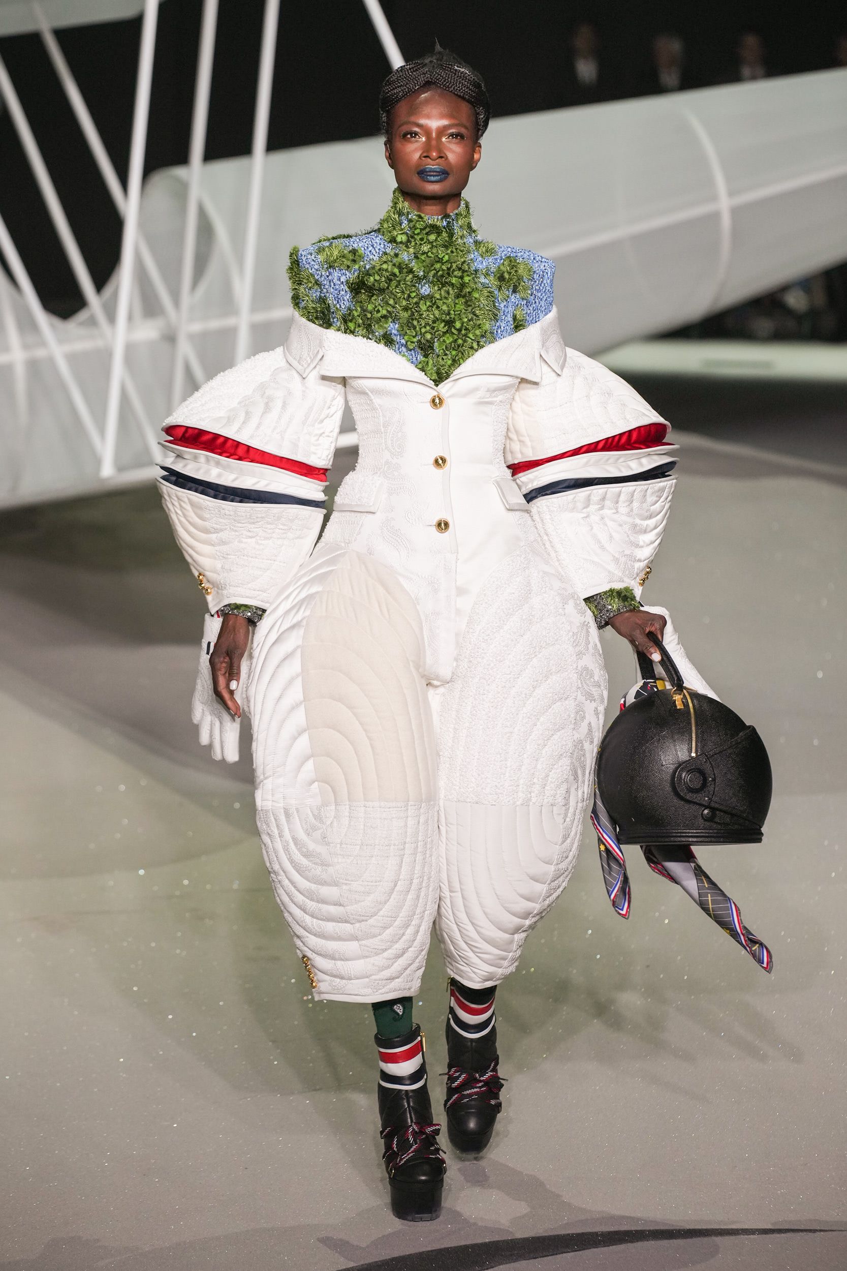 非売品！THOM BROWNE. トムブラウン オリジナルワッペン トム ブラウン（THOM BROWNE）2023秋冬コレクション