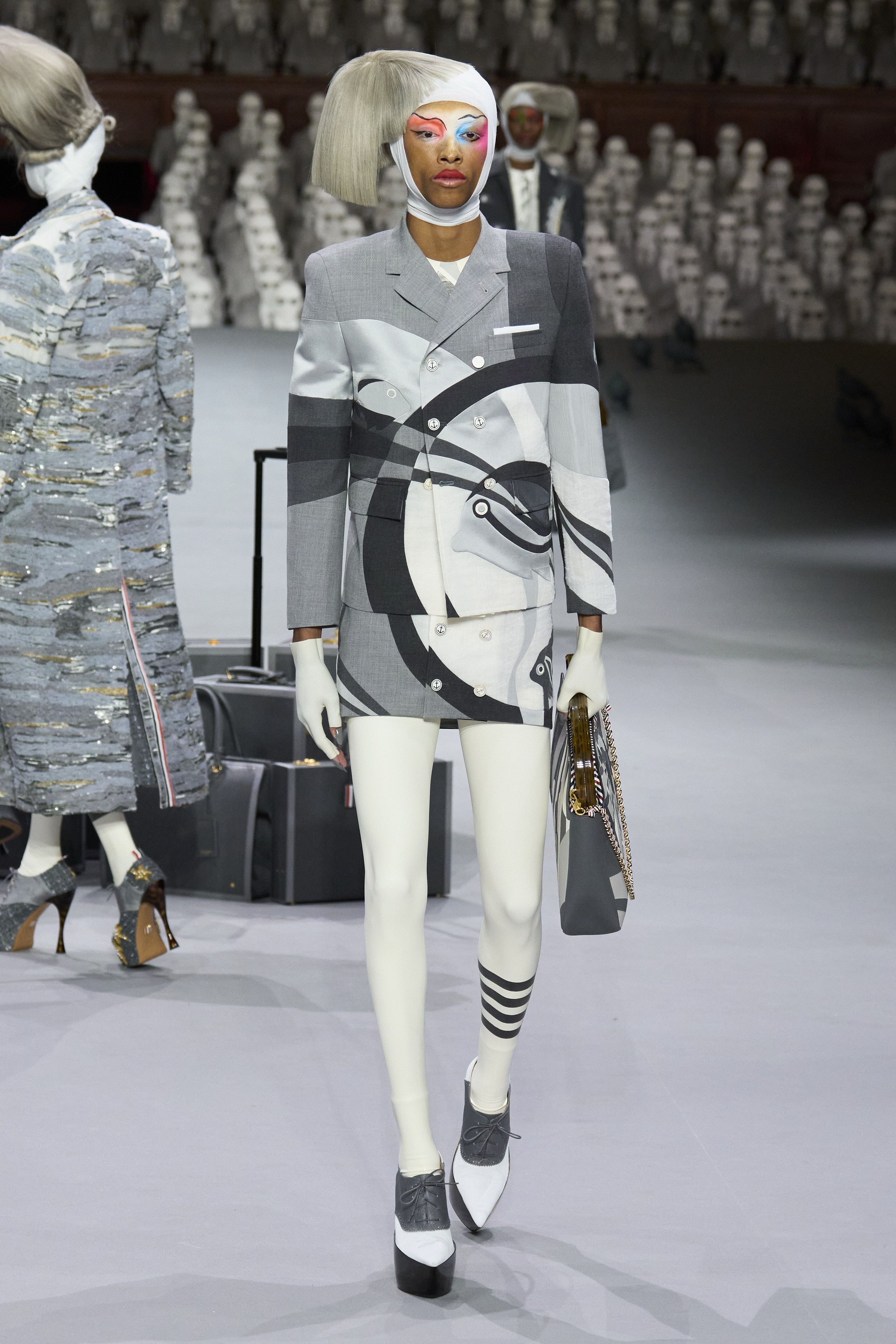 トム ブラウン（THOM BROWNE）」の2023-24秋冬オートクチュール