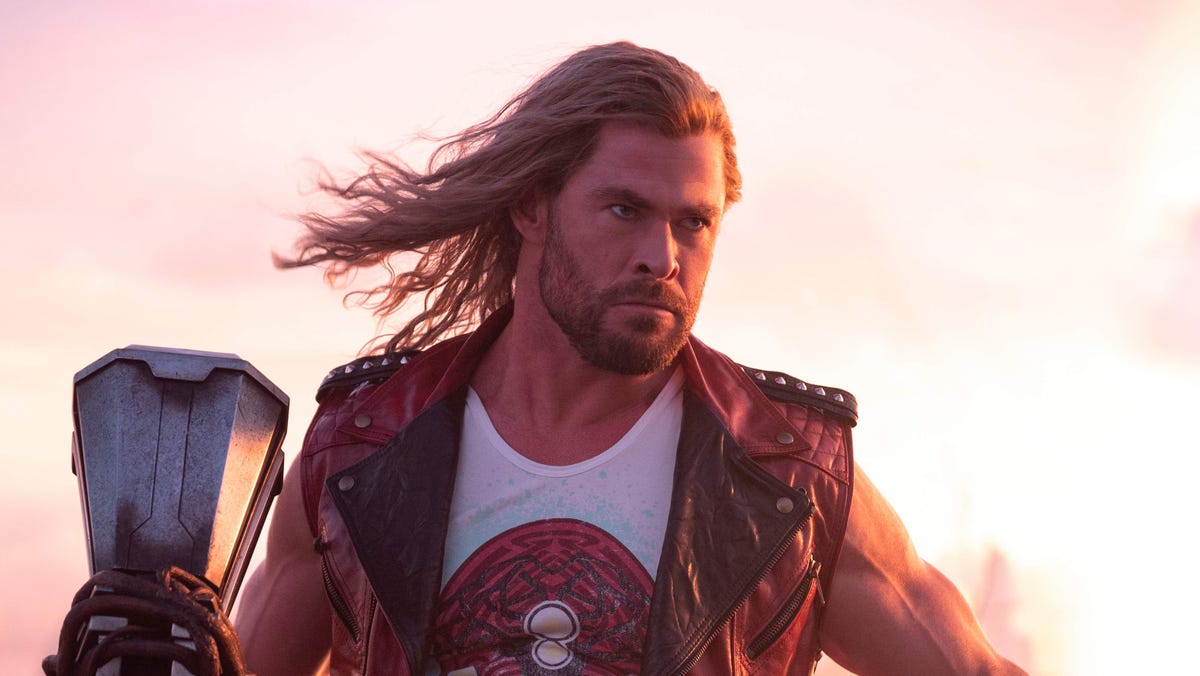 preview for Thor: Love and Thunder – official trailer (Marvel Studios)