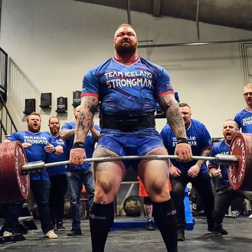 hafthor bjornsson y los 501 kg de peso muerto