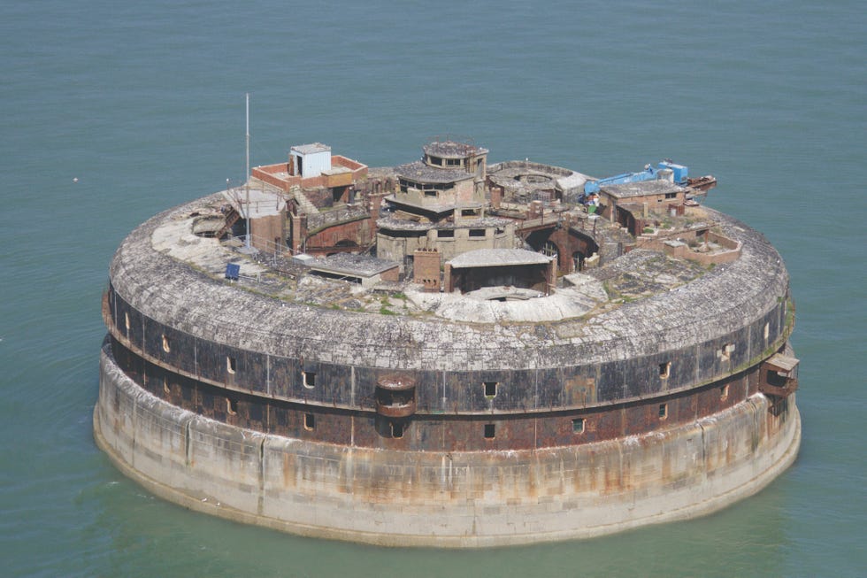 3 Military Solent Forts in Portsmouth Are For Sale