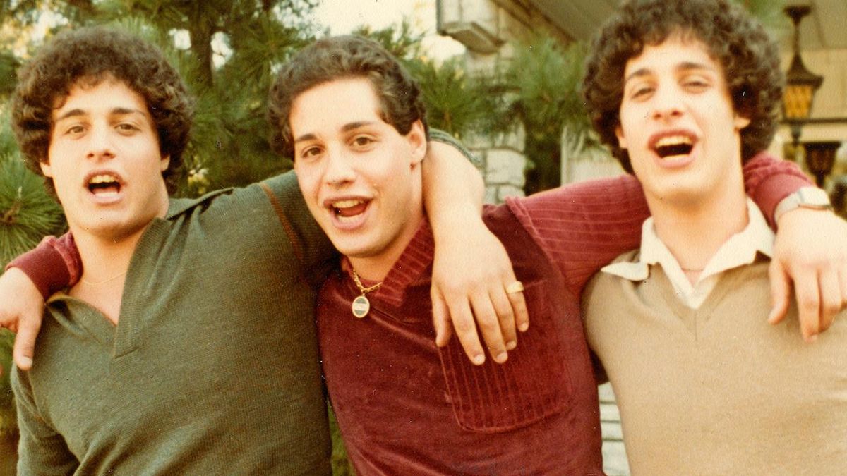 preview for Tráiler ‘Three Identical Strangers’