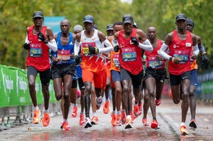 competición masculina en el maratón de londres 2020